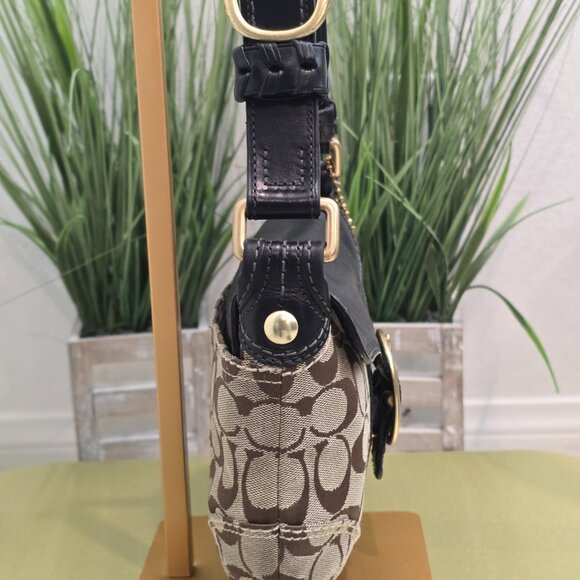 Coach Small Shoulder Bag - Picture 4 of 10